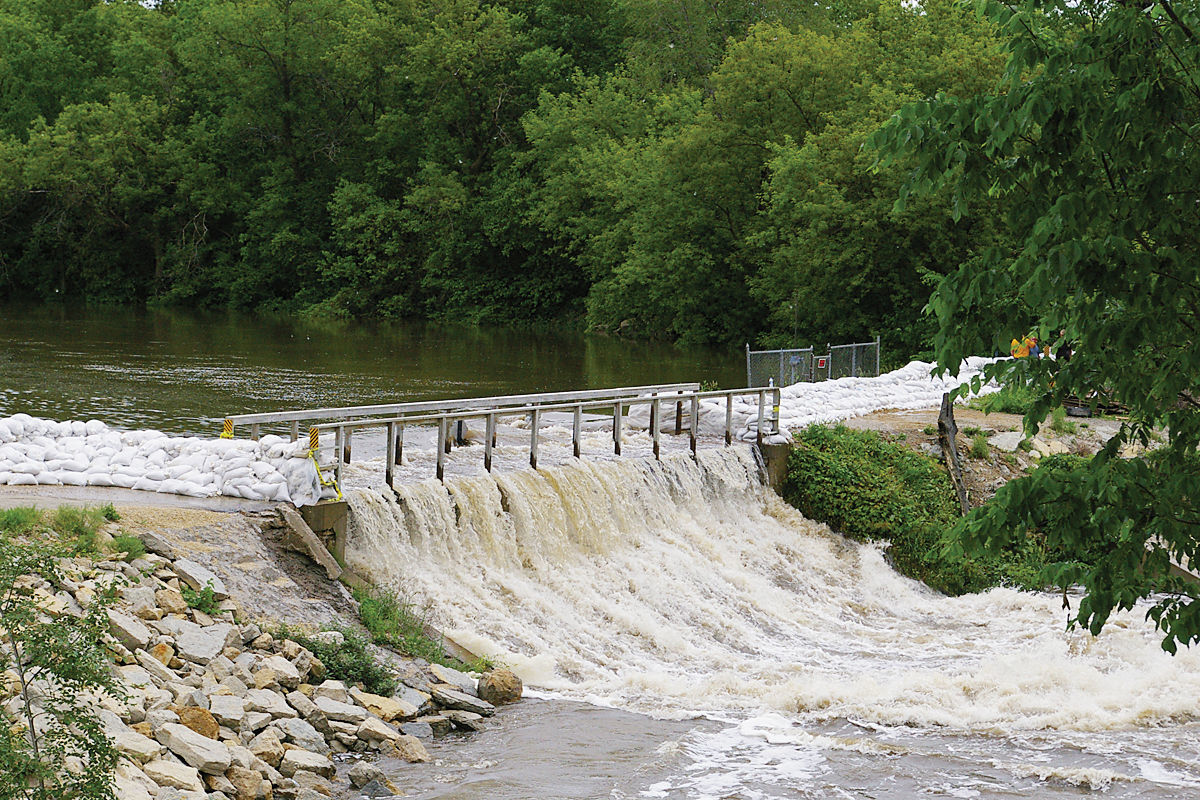 061418-ctzn-news-flood066